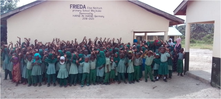Beschreibung: home:Flo:Hand in  Hand Ukunda:Projekte 2023:1ef4e0ea-77e1-4439-90e1-f6245c9a1492 2.JPG